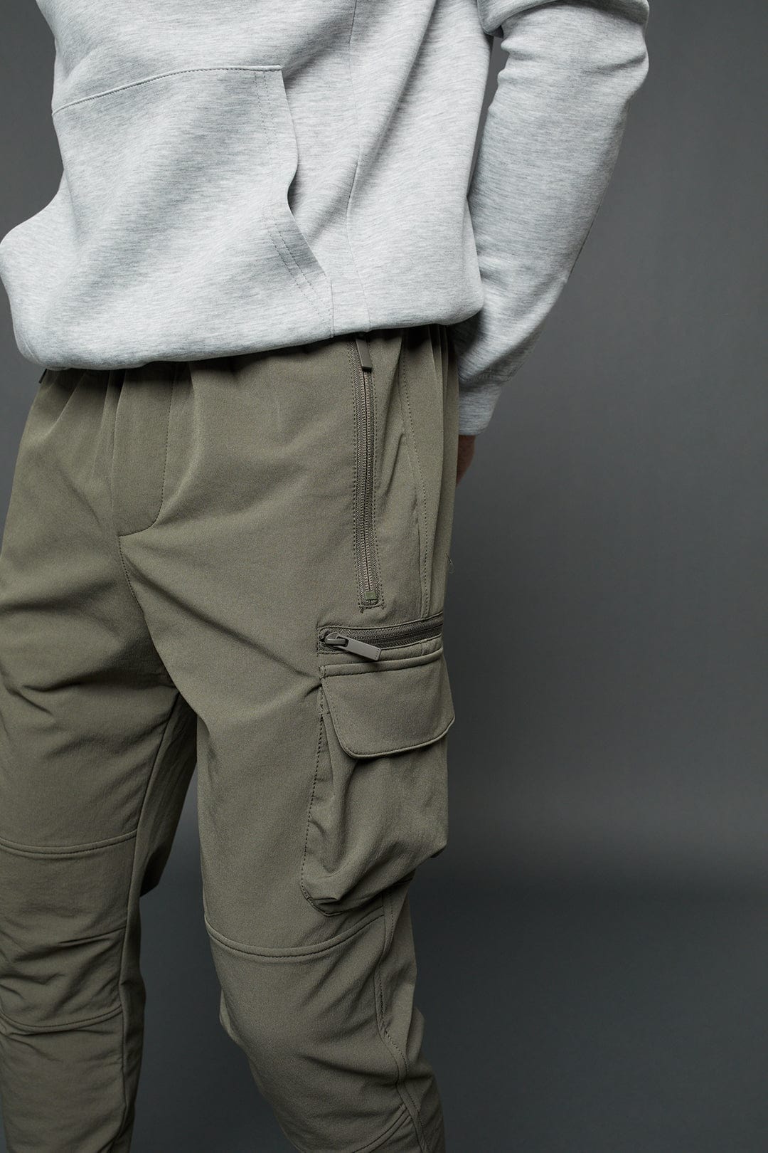 Zery™ | Mid Weight Nylon Cargo Pant - Light Grey