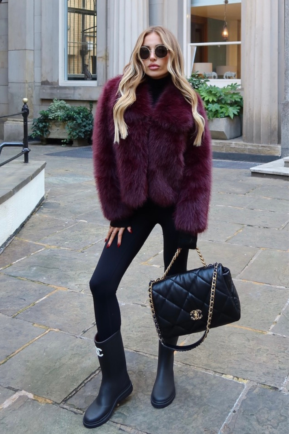 Lily burgundy short faux fur jacket