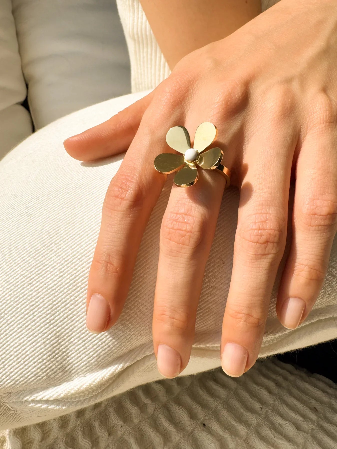 Flora Golden Enamel Daisy Ring